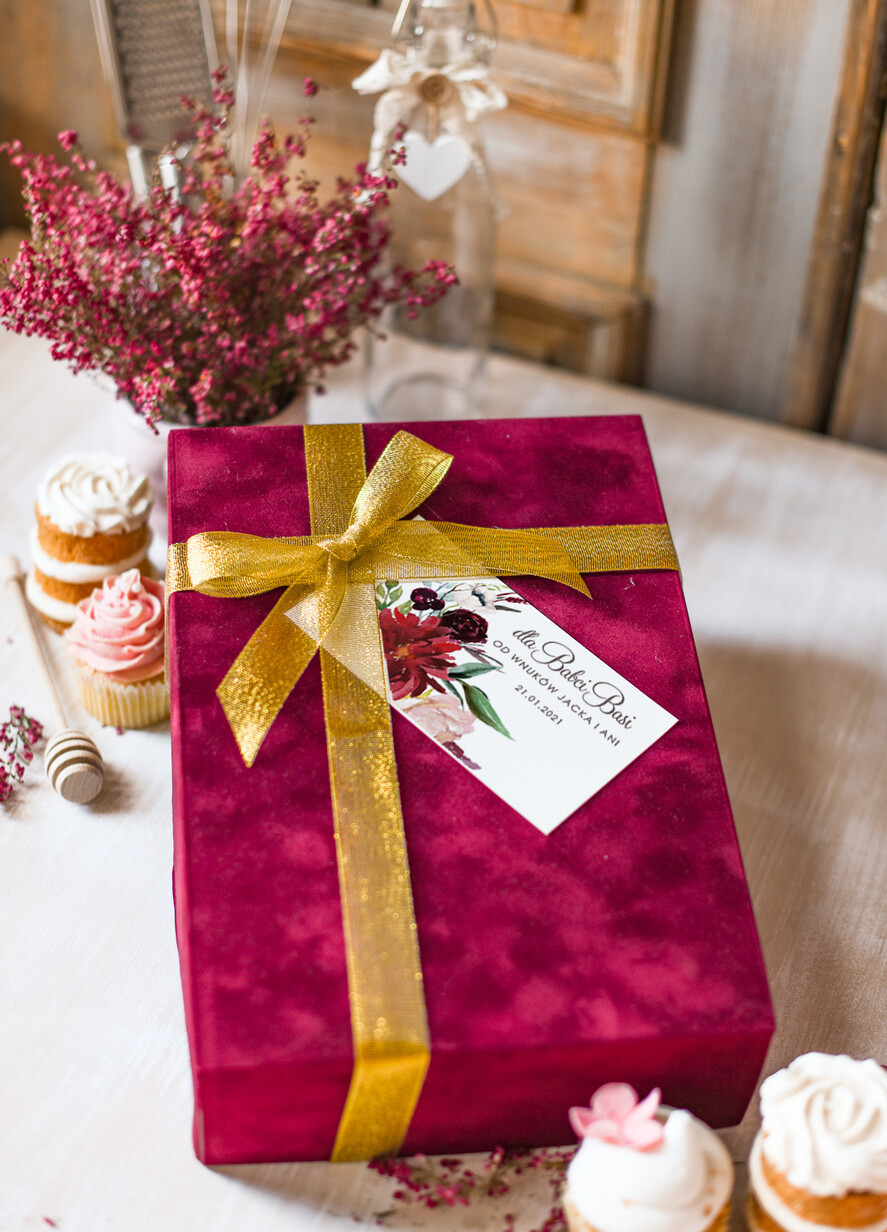 Prezenty dla Babci i Dziadka Prezenty dla Babci Prezent Dla Babci Przepiśnik w pudełku na Dzień Babci  Łakocie 1