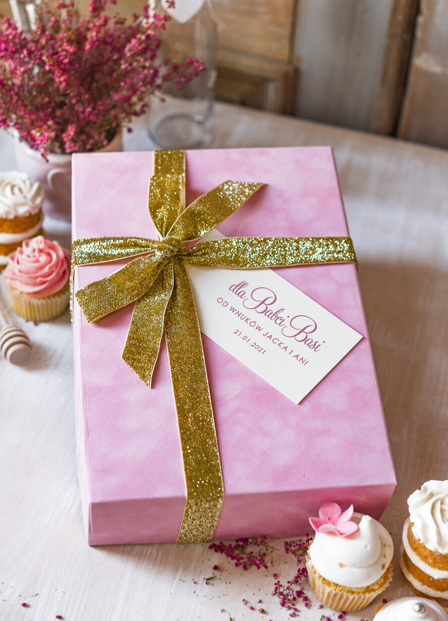 Prezenty dla Babci i Dziadka Prezenty dla Babci Prezent Dla Babci Zestaw w Welurowym pudełku Przepisnik Kuchenny drewniany z grawerem 7