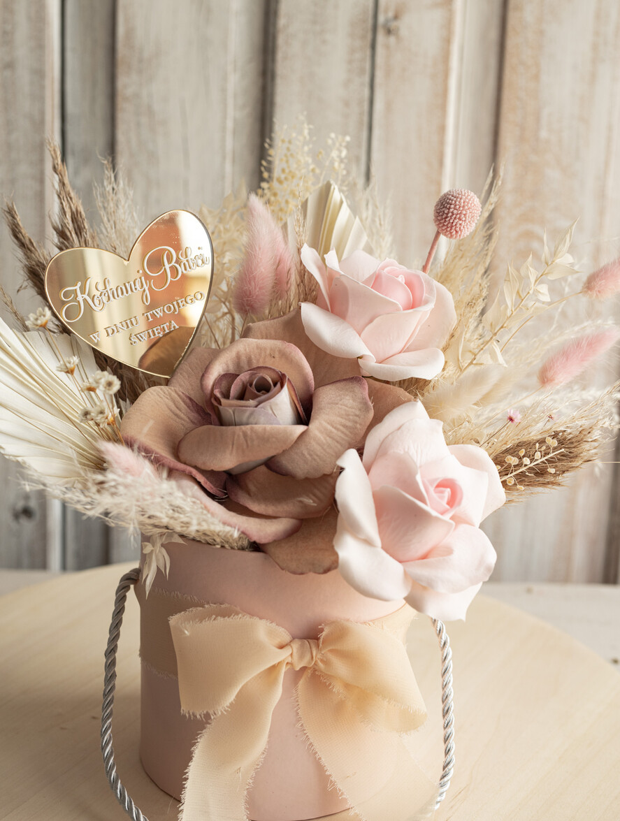 Prezenty dla Babci i Dziadka Prezenty dla Babci kompozycja z suszonych kwiatów prezent na dzień babci flowerbox z suszonych kwiatów, prezent urodzinowy dla babci, podziękowanie dla babci2