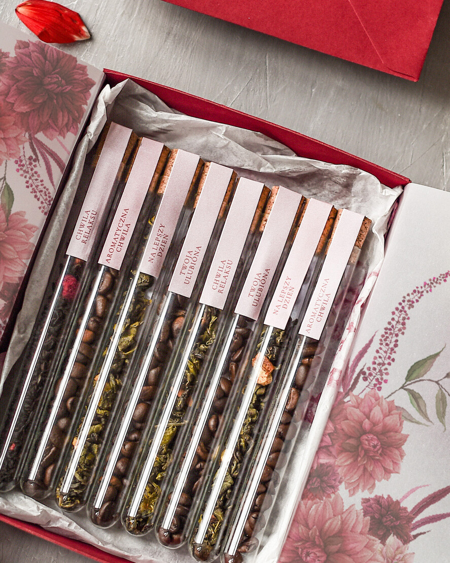 Prezenty dla Babci i Dziadka Prezenty dla Babci Prezent Dla Babci Pudełeczko z Herbatą życzenia na Dzień Babci życzenia dla Babci w Pudełku2