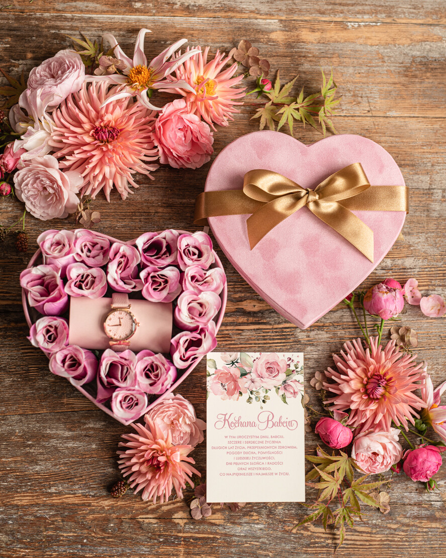 Prezenty dla Babci i Dziadka Prezenty dla Babci prezenty z okazji dnia babci flowerbox pudełko z kwiatami i zegarkiem, zegarek dla babci 0