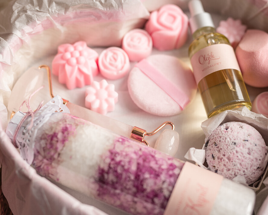 Prezenty dla Babci i Dziadka Prezenty dla Babci upominek dla babci prezent z okazji dnia babci zestaw kosmetyków 12