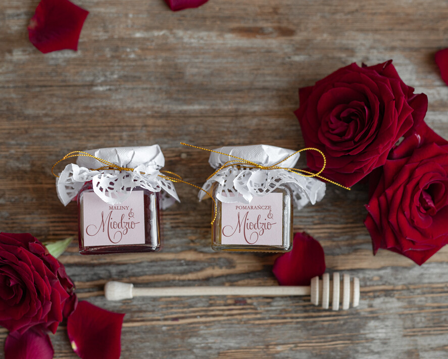 Prezenty dla Babci i Dziadka Zestawy Pezentowe Dla Dziadków  Praktyczny prezent dla babci i dziadka Kubki w zestawie z miodkiem Prezent dla Dziadków3