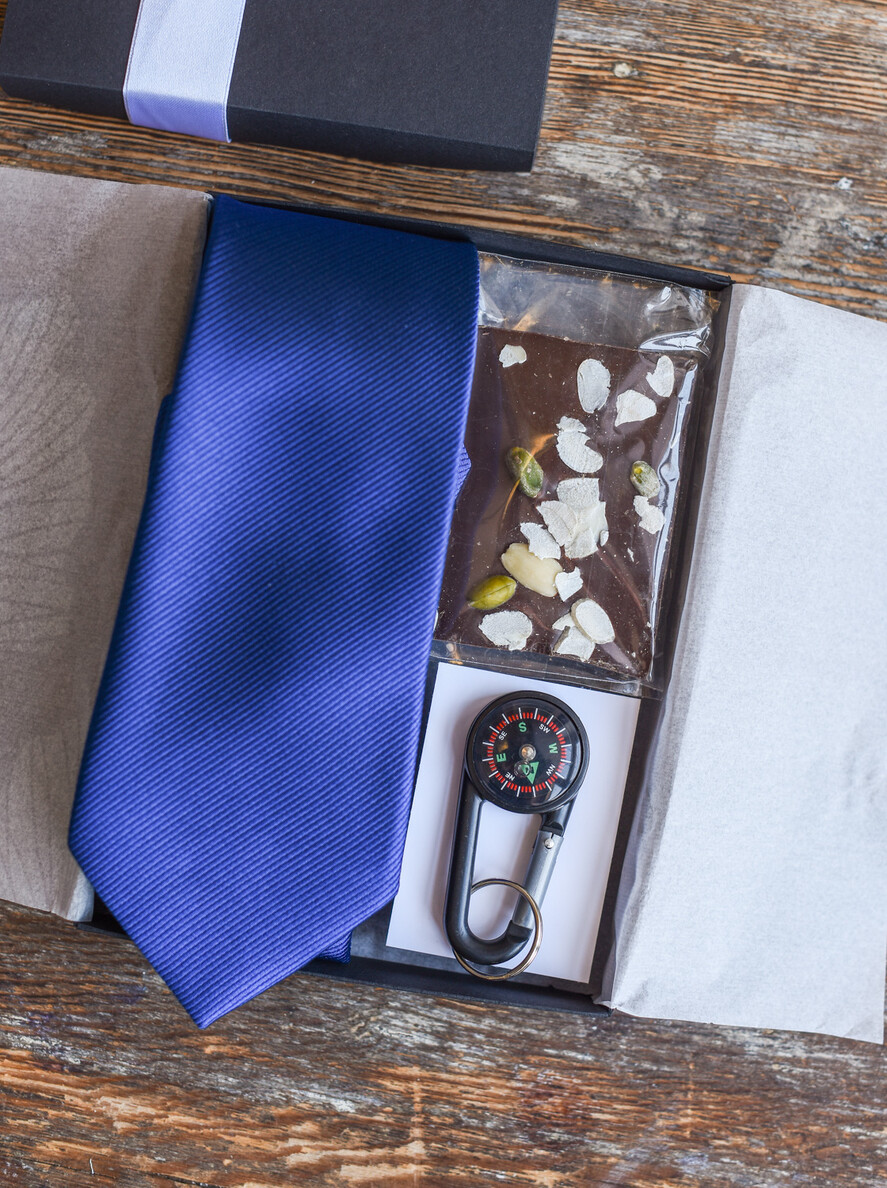 Prezenty dla Babci i Dziadka Prezenty dla Dziadka prezent z okazji dnia Dziadka krawat w eleganckim pudełeczku 2