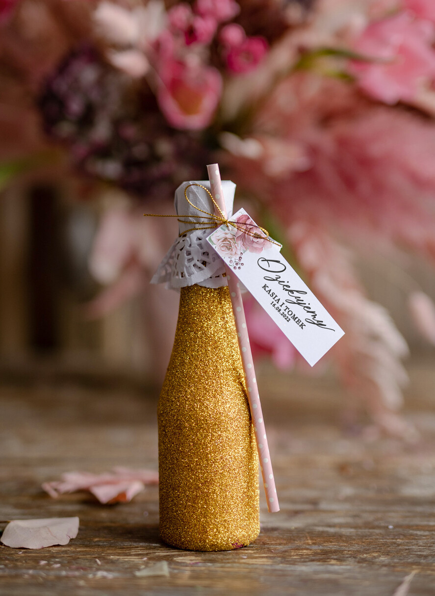 Podziękowania dla Gości Weselnych brokatowe butelki podarunki dla gości weselnych bezalkoholowy szampan brokatowa butelka0