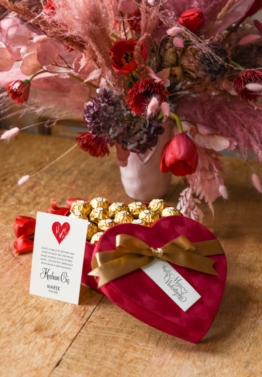 Walentynki prezent na walentynki dla Niej   pomysł na prezent dla narzeczonej na walentynki serce pełne czekoladek czekoladki na walentynki 6