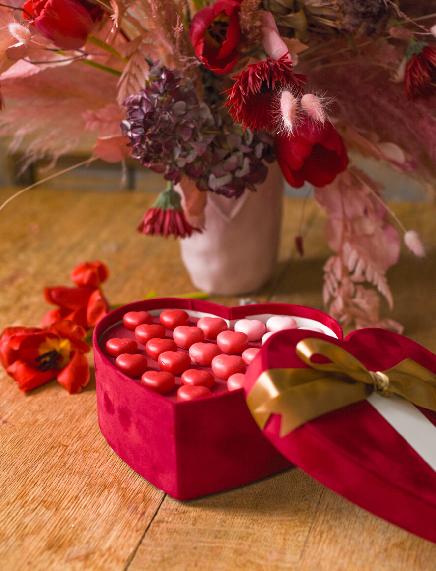 Walentynki prezent na walentynki dla Niej   prezent dla niej welurowe pudełko z mydełkami w kształcie serca   5
