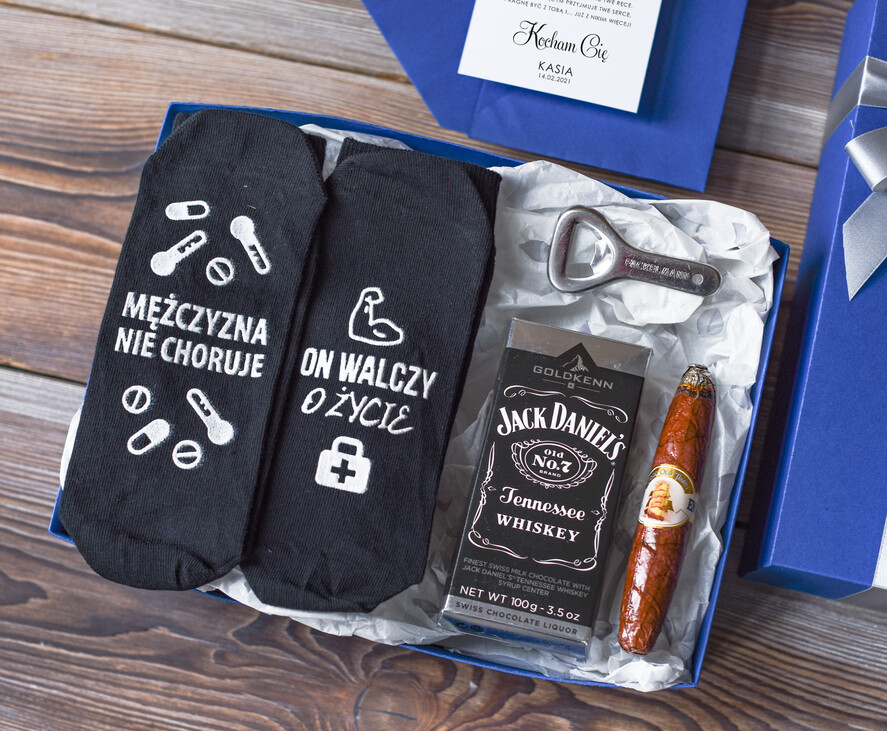 Walentynki prezent na Walentynki dla Niego  prezent na walentynki dla chłopaka zestaw ze skarpetkami 1