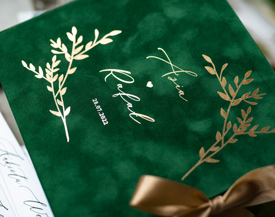 Ankiety weselne ankiety w pudełkach  Welurowa księga wpisów gości w formie ankiety weselnej, porady dla Młodych, zdjęcia gości, Ankiety weselne 3