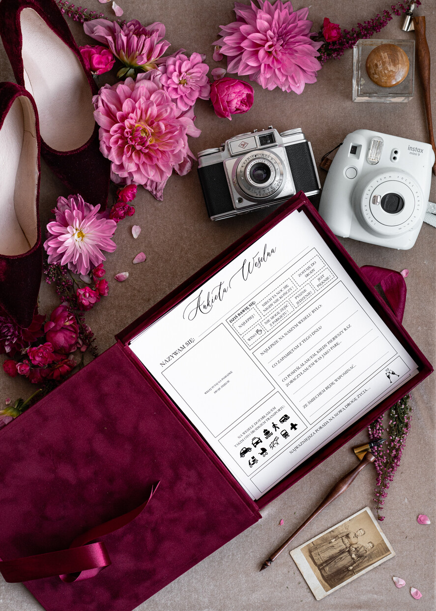 Ankiety weselne ankiety w pudełkach  Bordowa Ankieta Weselna Dla Gości Pamiątka Ze Ślubu, Bordowa Ankieta Weselna Zamknięta W Welurowym Pudełku, Pamiątka Ze Ślubu Ankiety Weselne5