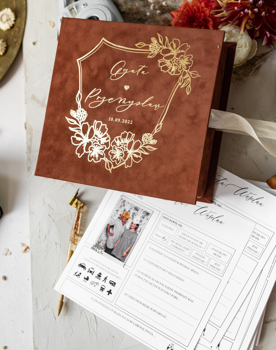 Ankiety weselne ankiety w pudełkach  ankieta weselna dla gości pamiątka ze ślubu, ankieta weselna zamknięta w welurowym pudełku, pamiątka ze ślubu ankiety weselne, porady dla Pary Młodej0