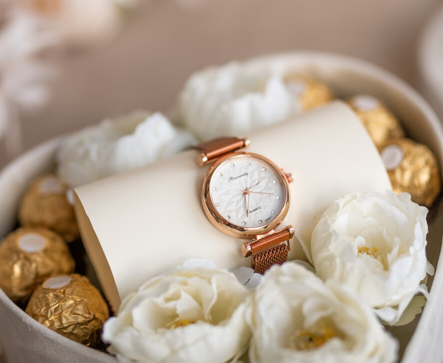 Prezenty dla Mamy zestawy w welurowych i ozdobnych pudełkach  zegarek dla Mamy, prezent z okazji dnia Mamy zegarek w ozdobnym pudełku, pudełko prezentowe dla mamy 4