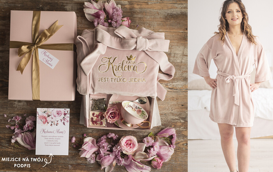 Prezenty dla Mamy zestawy w welurowych i ozdobnych pudełkach  Pomysł na Praktyczny Prezent dla Mamy Zestaw Szlafrok Welurowy z Napisem i Fiiżanka boho1