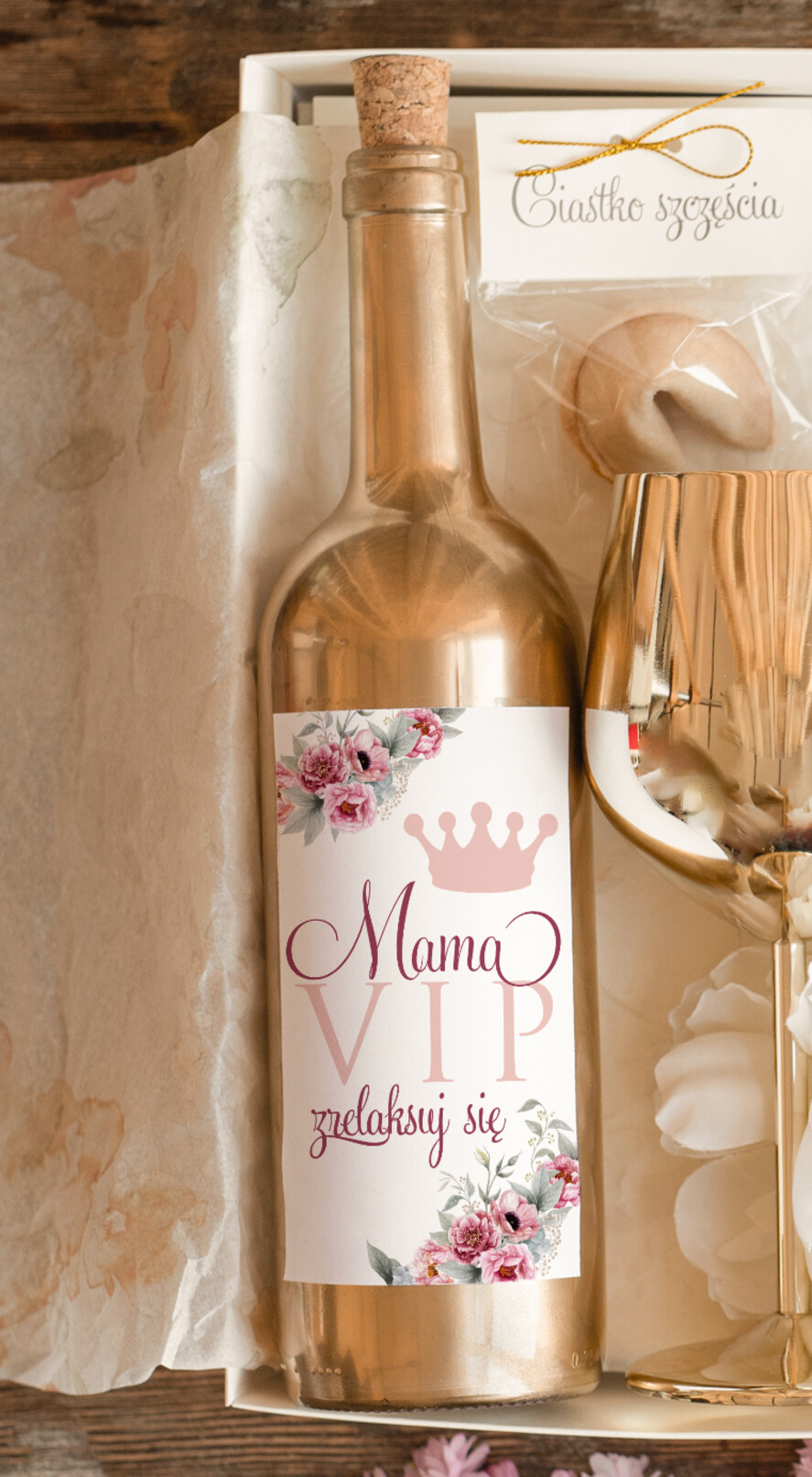 Prezenty dla Mamy zestawy w welurowych i ozdobnych pudełkach  Pomysł na prezent z okazji dnia mamy, Złoty Kielszek i nalepka na butelkę Zestaw Prezentowy dla Mamy z zyczeniami1