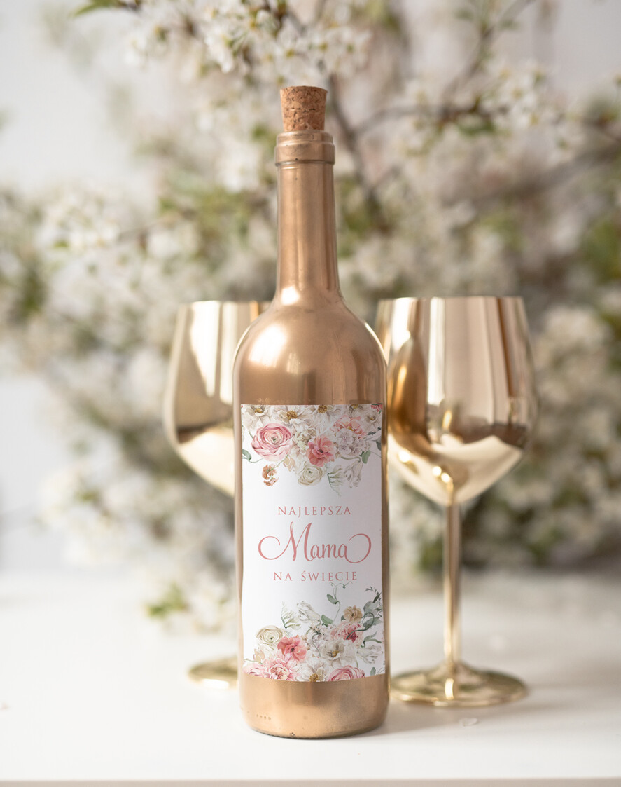 Prezenty dla Mamy zestawy w welurowych i ozdobnych pudełkach  pomysł na prezent dla Mamy na urodziny, Opakowanie i nalepka na wino - życzenia na dzien mamy 2