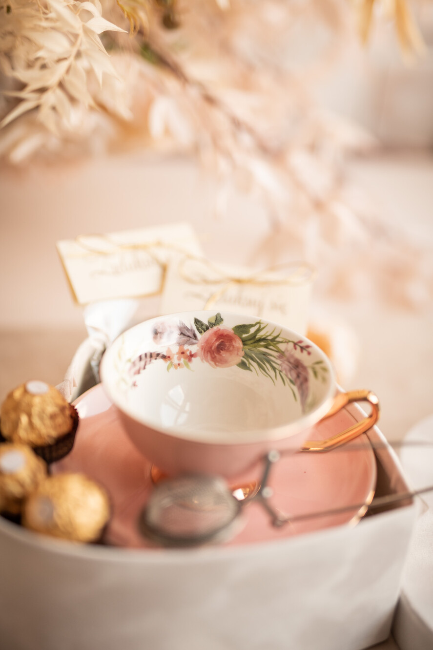 Prezenty dla Mamy zestawy w welurowych i ozdobnych pudełkach  prezent dla Mamy czekoladki, prezent na dzień mamy filiżanka z zaparzaczem, prezent dla mamy w ozdobnym pudełku16