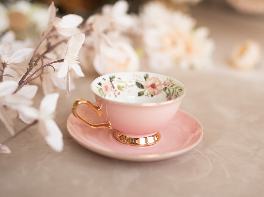 Prezenty dla Mamy zestawy w welurowych i ozdobnych pudełkach  prezent dla Mamy czekoladki, prezent na dzień mamy filiżanka z zaparzaczem, prezent dla mamy w ozdobnym pudełku9