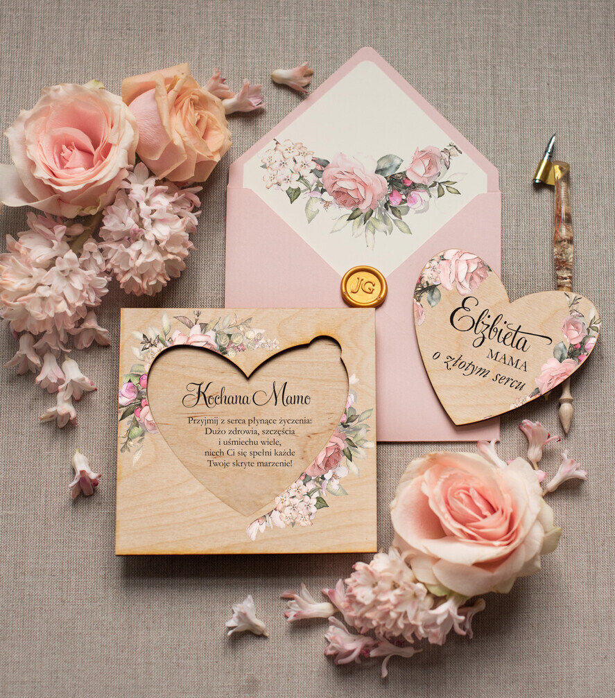 Prezenty dla Mamy kartki i magnesy na lodówkę z życzeniami  prezent dla mamusi drewniana pamiątka z okazji dnia Mamy , piękna Kartka Serce na Dzień Mamy 1