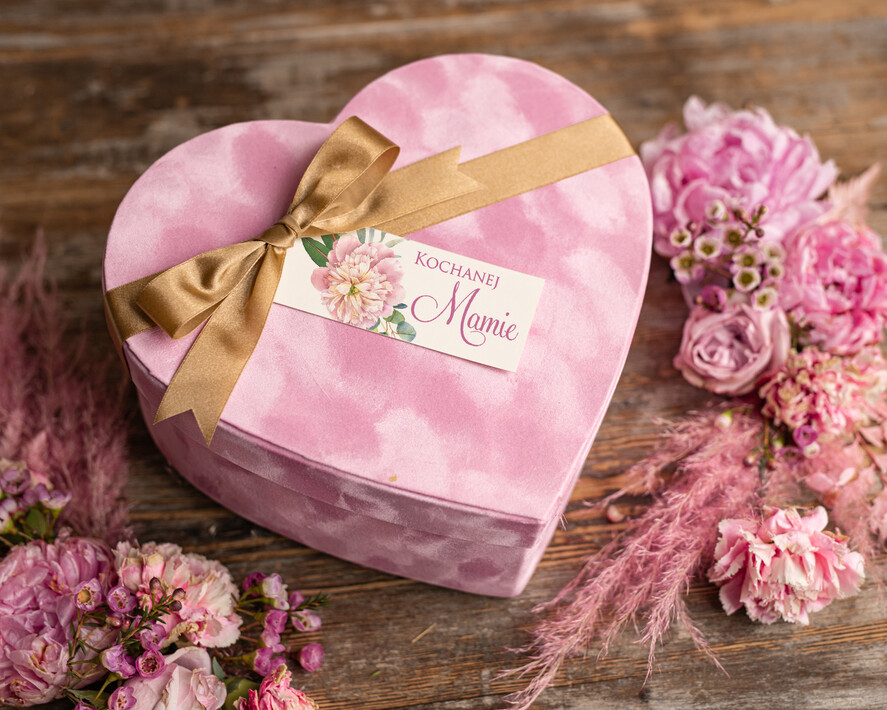 Prezenty dla Mamy Zestawy kosmetyczne  wyjątkowy prezent na dzień mamy- zestaw kosmetyczny w welurowym pudełku sole do kąpieli Praktyczny Prezent dla Mamy na Urodziny2