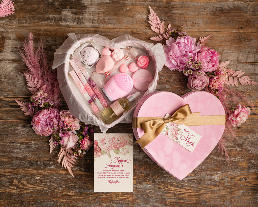 Prezenty dla Mamy Zestawy kosmetyczne  pomysł na prezent dla mamy kosmetyki do pielęgnacji Podarunek na urodziny dla Mamy  Kosmetyki Naturalne0