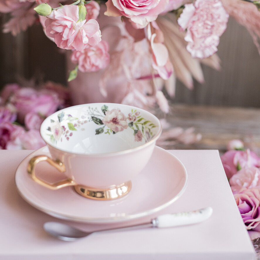 Prezenty dla Mamy Zestawy kosmetyczne  wyjątkowy prezent na dzień mamy zestaw kosmetyków i fliżanka ze spodkiem i łyżeczką dla mamy9