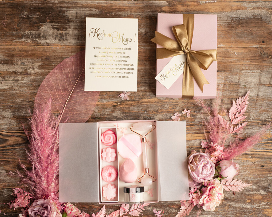 Prezenty dla Mamy Zestawy kosmetyczne  prezent urodzinowy dla Mamy zestaw kosmetyczny roller do masażu twarzy    0