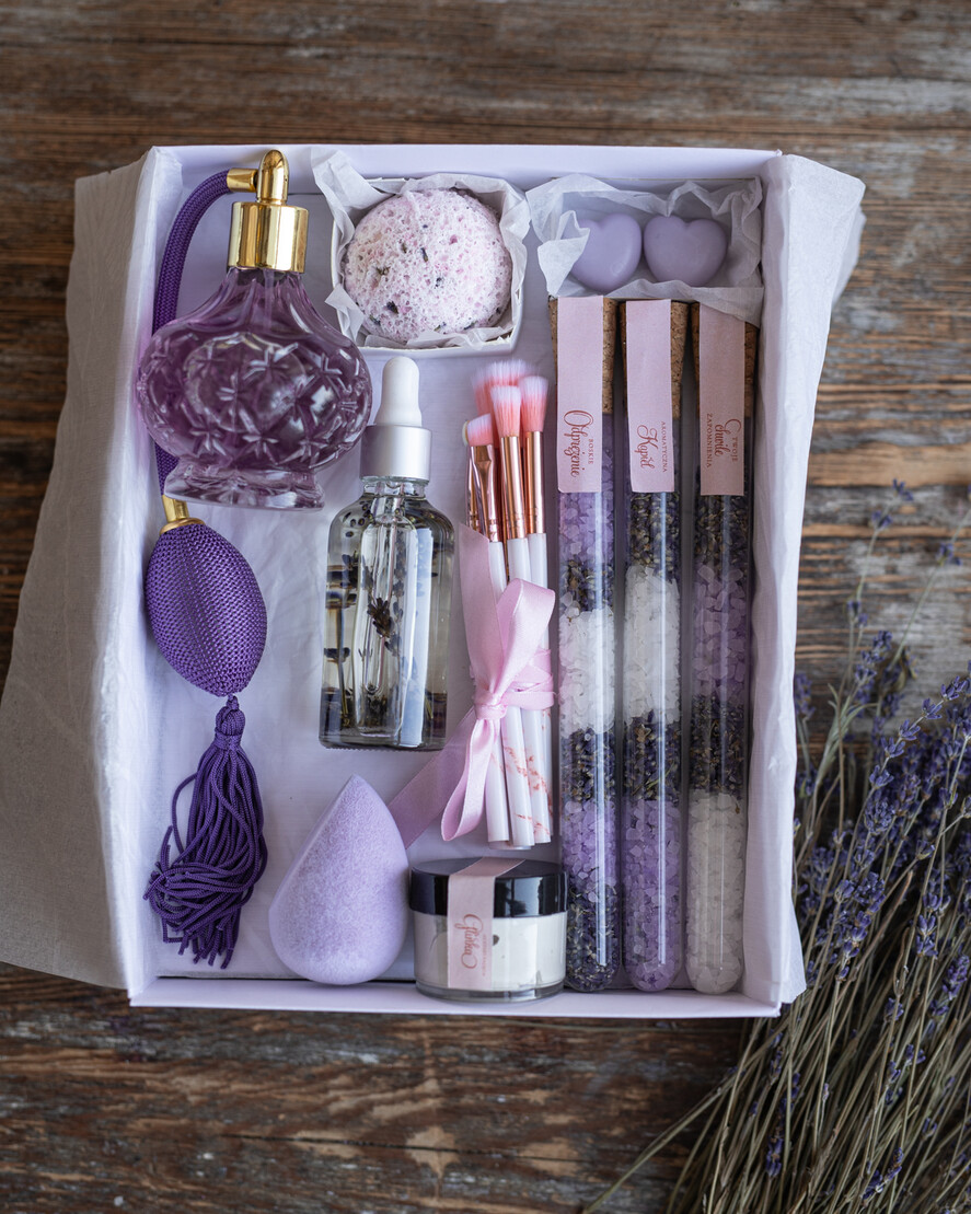 Prezenty dla Mamy Zestawy kosmetyczne  pomysł na prezent urodzinowy dla Mamy sole do kąpieli flakonik na perfumy prezent na dzień Matki   2