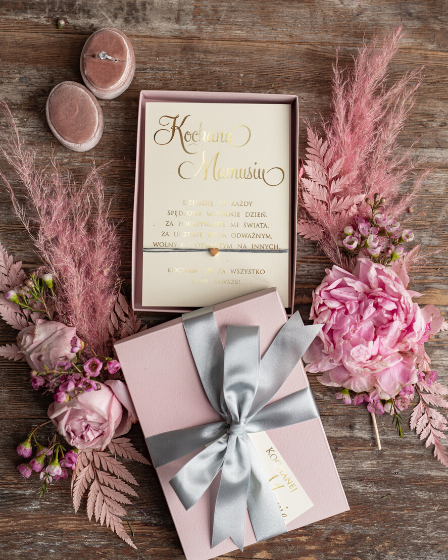 Prezenty dla Mamy biżuteria, pudełka, szkatułki na biżuterie  Prezent na Dzień mamy Kartka z zyczeniami bransoletka serce Upominek dla Mamy 0