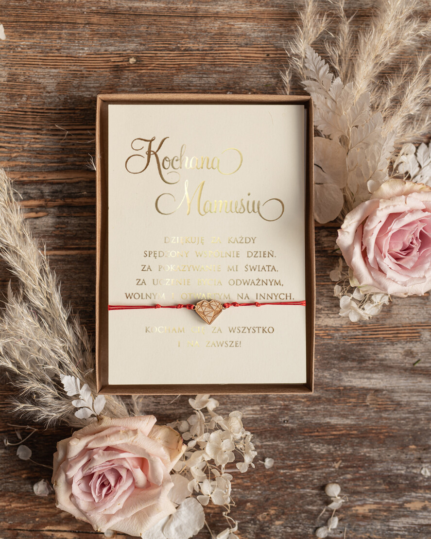 Prezenty dla Mamy biżuteria, pudełka, szkatułki na biżuterie  Pomysł prezent dla Mamy, Kartka z zyczeniami na Dzień Mamy w pudełeczku z Bransoletką Serce2