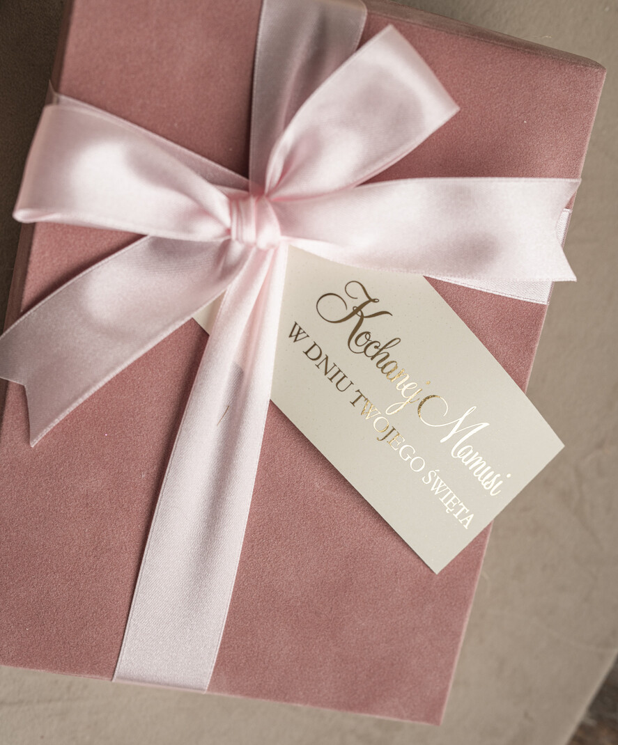 Prezenty dla Mamy biżuteria, pudełka, szkatułki na biżuterie  welurowe pudełko z kwiatami i życzeniami dla Mamy, flower box, prezent dla Mamy, pudełko z kwiatami dla Mamy, pomysł na prezent na dzień Mamy4