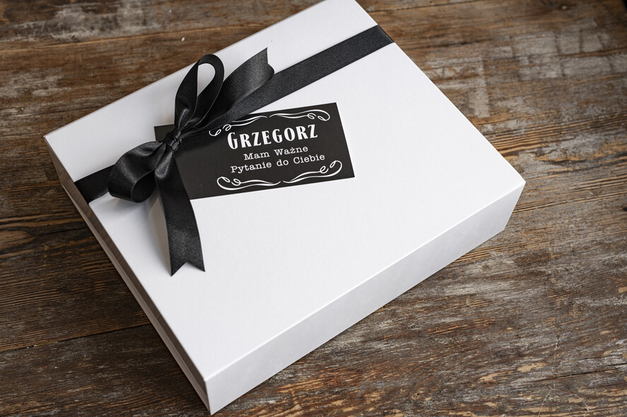 Prezenty dla świadków boxy prezentowe dla Świadka  pudełko prezentowe dla świadka czy zostaniesz moim świadkiem, etykieta na butelkę, GIFTBOXB DLA ŚWIADKA ZE SPINKAMI I PIERSIÓWKĄ, prezent dla świadka4