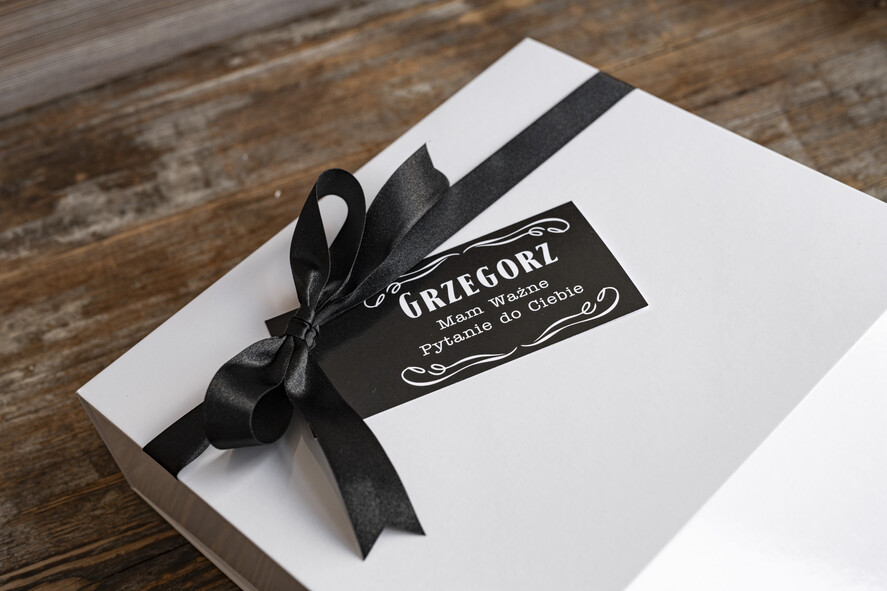 Prezenty dla świadków boxy prezentowe dla Świadka  pudełko prezentowe dla świadka czy zostaniesz moim świadkiem, etykieta na butelkę, GIFTBOXB DLA ŚWIADKA ZE SPINKAMI I PIERSIÓWKĄ, prezent dla świadka6