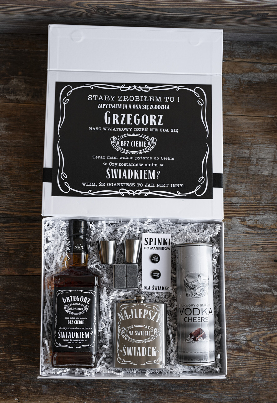 Prezenty dla świadków boxy prezentowe dla Świadka  pudełko prezentowe dla świadka czy zostaniesz moim świadkiem, etykieta na butelkę, GIFTBOXB DLA ŚWIADKA ZE SPINKAMI I PIERSIÓWKĄ, prezent dla świadka0