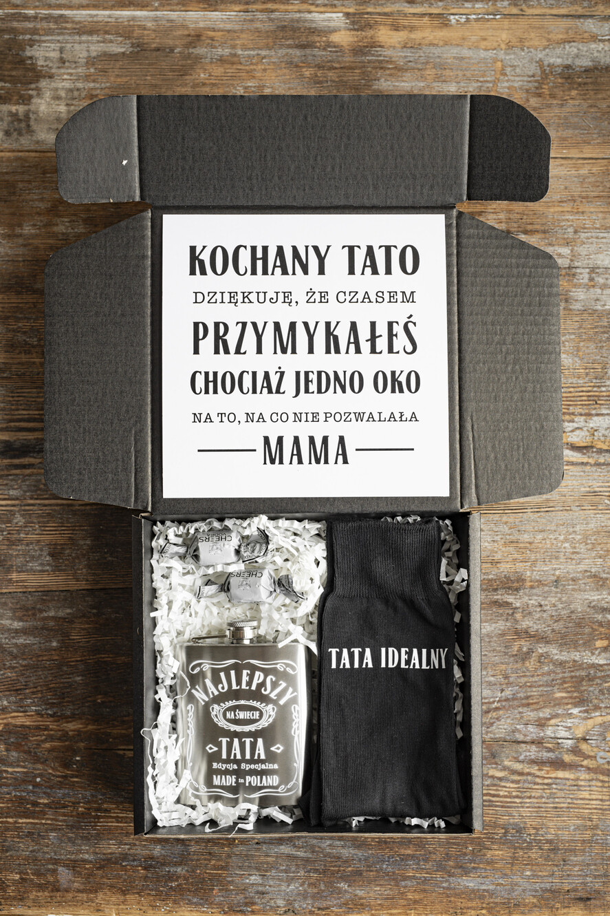 Prezenty dla Taty dzien ojca zestawy dla Taty Pomysł na prezent z okazji dnia Ojca, pudełko prezentowe skarpetki Tata idealny , tematyczne prezenty dla Taty na urodziny, zestawy prezentowe na Dzień Ojca0