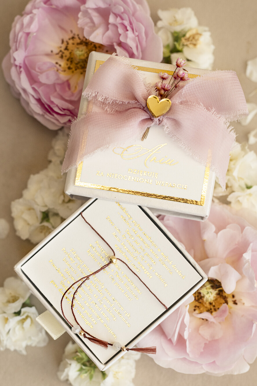 Prezenty dla świadków bransoletki i biżuteria dla świadkowej  Podziękowanie prezent dla świadkowej bransoletka z perłą- Bransoletka szczęścia w ozdobnym pudełeczku5