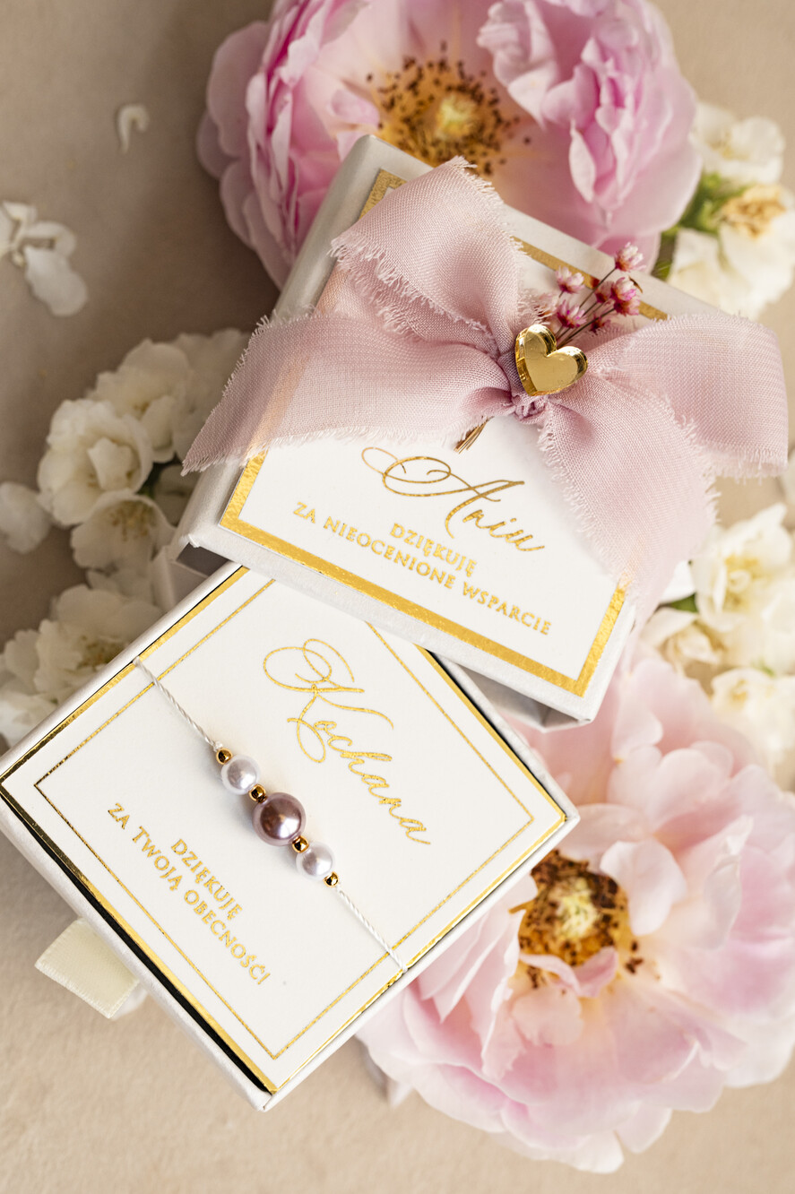 Prezenty dla świadków bransoletki i biżuteria dla świadkowej  Podziękowanie prezent dla świadkowej bransoletka z perłą- Bransoletka szczęścia w ozdobnym pudełeczku1
