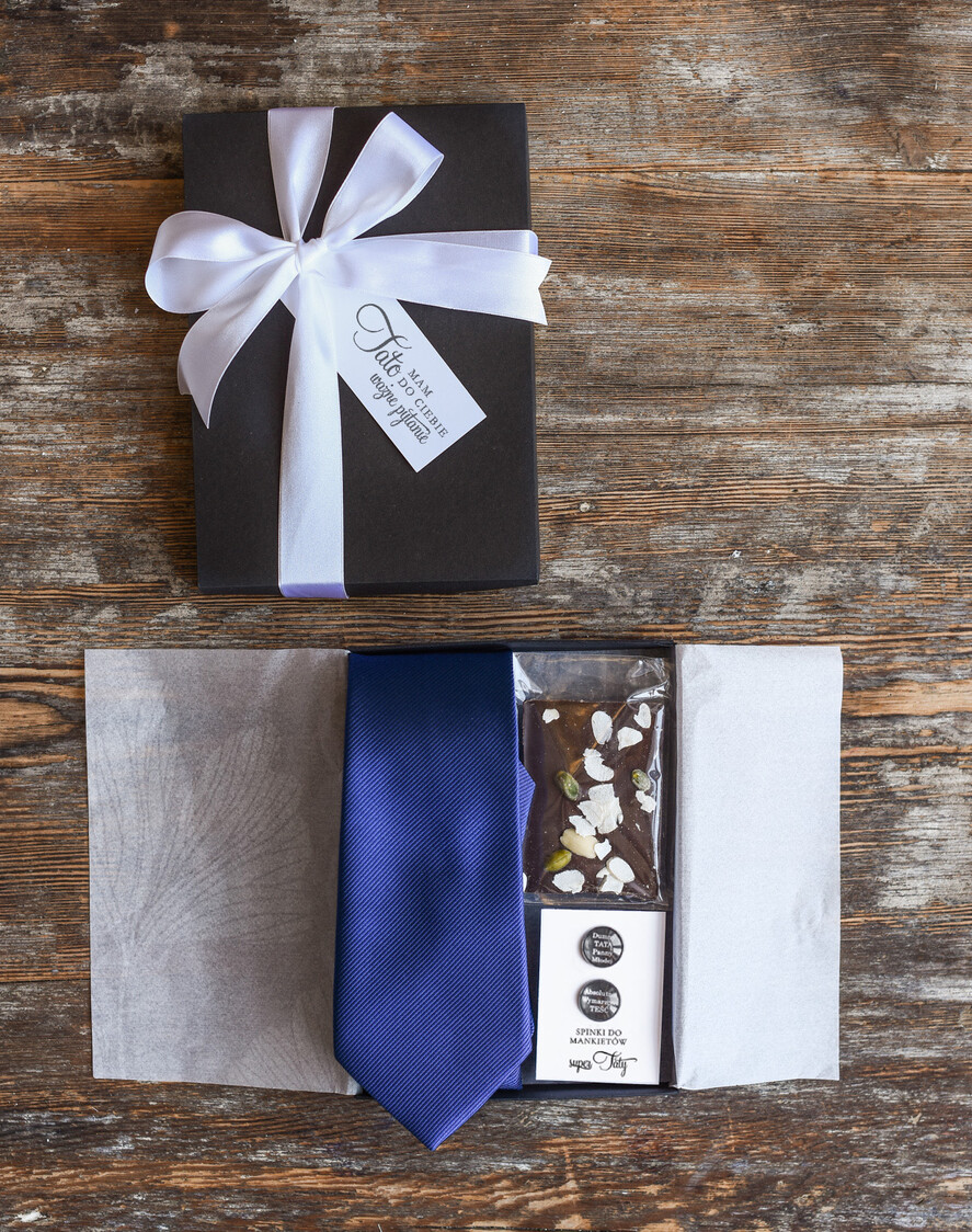 Zaproszenia dla Rodziców  Tato czy poprowadzisz mnie do ołtarza  Tato czy poprowadzisz mnie do ołtarza - Zaproszenie Ślubne dla Rodziców - Granatowy  Krawat dla Taty z dedykacją1