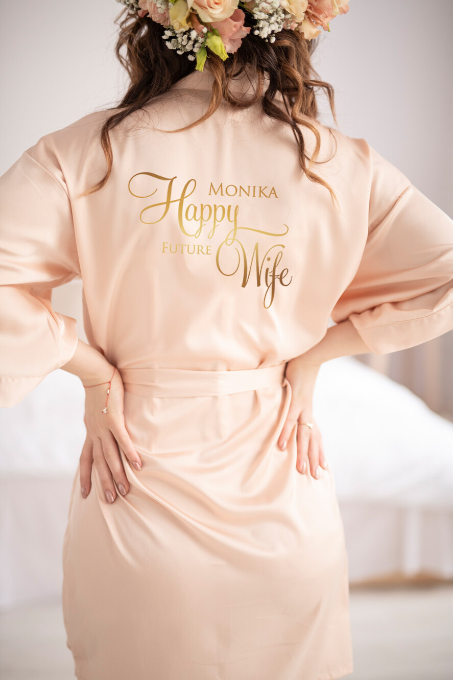 Szlafroki Ślubne z Napisami Szlafrok Ślubny dla Panny Młodej Satynowy szlafrok dla Panny Młodej Złote Napisy, pomysł na prezent dla Panny Młodej Szlafroki z Napisami0