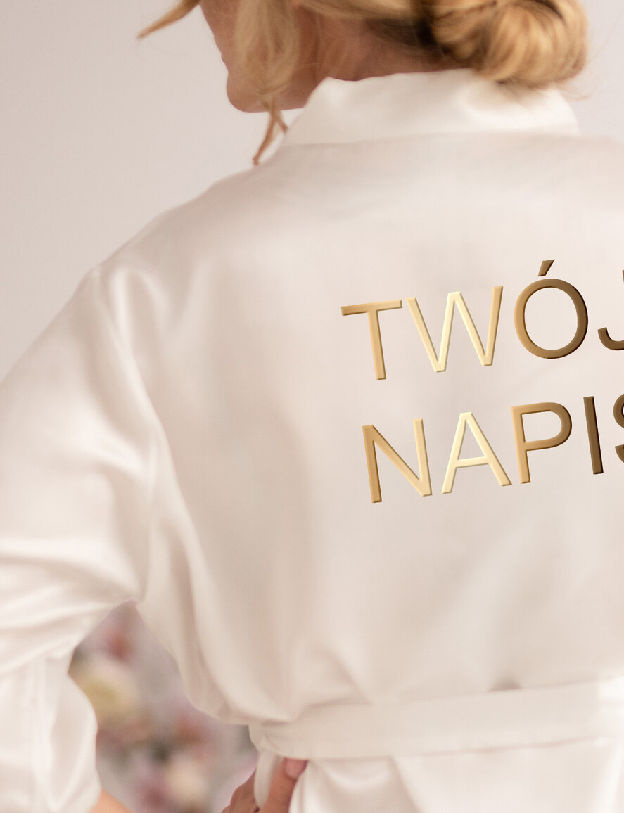 Szlafroki Ślubne z Napisami Szlafrok Ślubny dla Panny Młodej  Satynowy Szlafrok Ślubny z Imieniem Panny Młodej lub Dowolny Napis ,Satynowa podomka Ślubna złote literki2