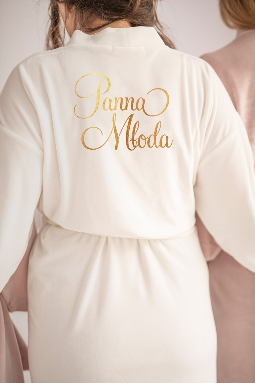 Szlafroki Ślubne z Napisami Szlafroki Szybka Wysyłka Welurowy Szlafrok dla Panny Młodej Złote Napisy  Szybka Wysyłka, Welurowy Szlafrok Ślubny z Imieniem Panny Młodej1