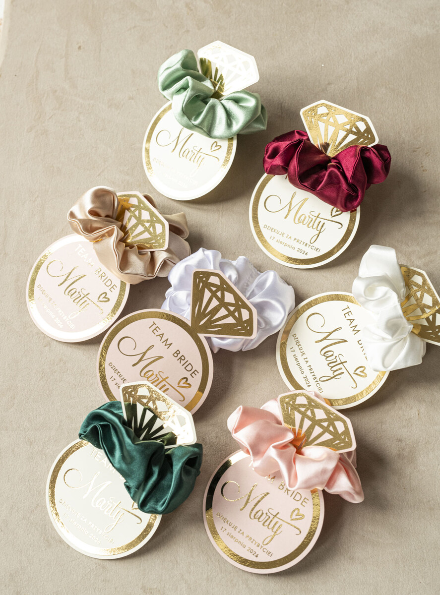 wieczór Panieński podziękowania za wieczór panieński satynowa gumka do włosów prezent na wieczór panieński, Scrunchies podziękowania za wieczór panieński, upominek dla przyjaciółek na wieczorze panieńskim 4