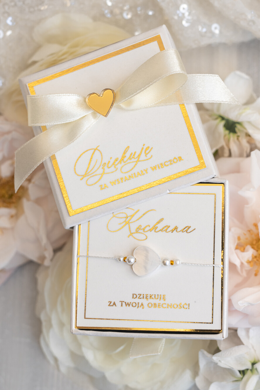 wieczór Panieński podziękowania za wieczór panieński podziękowanie za wieczór panieński- bransoletka z serduszkiem z masy perłowej Bransoletki dla Twojego Team Bride0