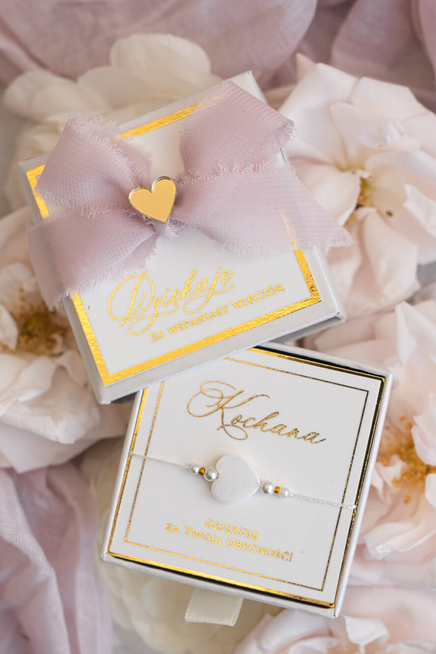 wieczór Panieński podziękowania za wieczór panieński podziękowanie za wieczór panieński- bransoletka z serduszkiem z masy perłowej Bransoletki dla Twojego Team Bride7