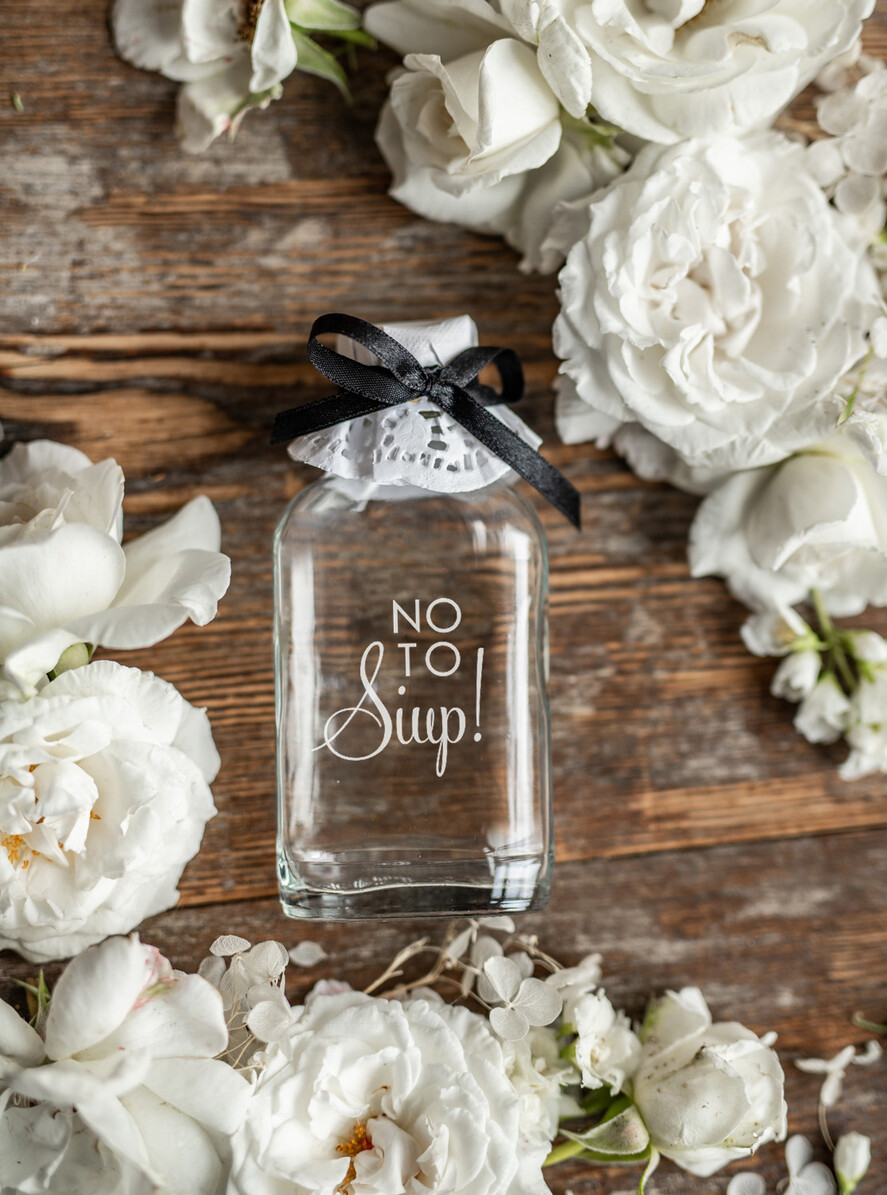 wieczór Panieński zestawy podziekowania na wieczór panieński Zestaw na wieczór Panieński  - Koszulka ze Złotym Napisem - T-Shirt Złote litery - zapakowany z bilecikiem2