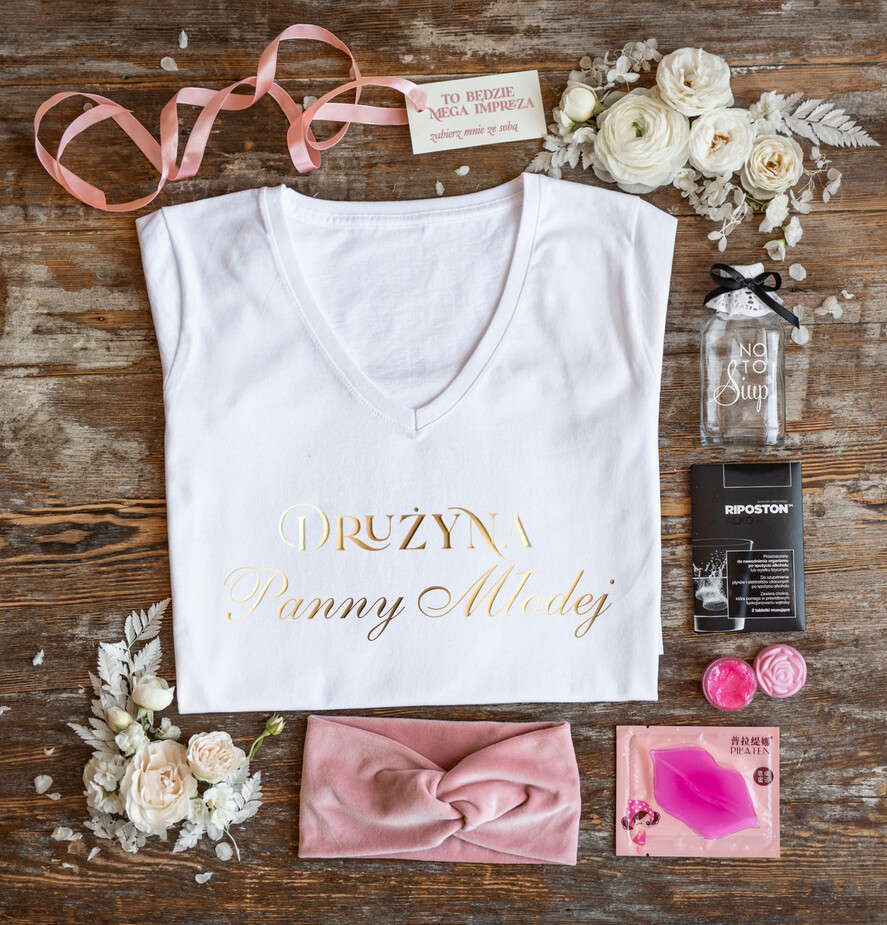 wieczór Panieński zestawy podziekowania na wieczór panieński Zestaw na wieczór Panieński  - Koszulka ze Złotym Napisem Drużyna Panny Młodej - T-Shirt Złote litery - zapakowany z bilecikiem0