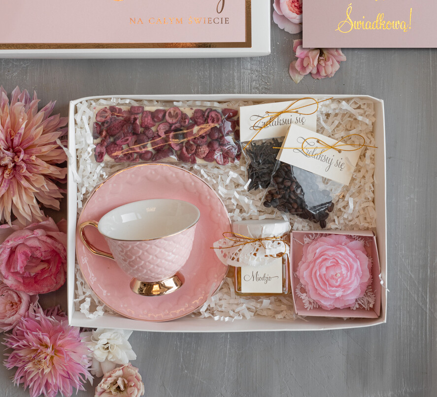 Prezenty dla świadków podziękowania dla świadkowej fajne pomysły na ślubne podziękowania dla świadkowej podziękowanie za świadkowanie od młodej pary, box prezentowy dla świadkowej, prezent dla druhny1