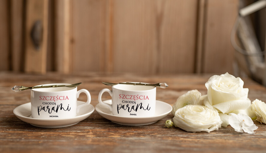  Prezenty dla Młodej Pary  Zestawy z Filiżanką lub Kubkiem filiżanki z dedykacją dla Młodej Pary, pomysł na prezent ślubny dla Pary Młodej     1