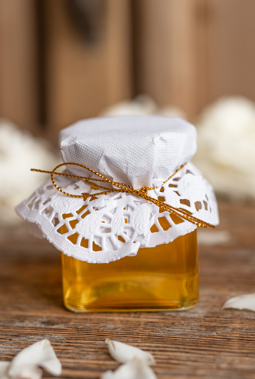  Prezenty dla Młodej Pary  Zestawy z Filiżanką lub Kubkiem Pomysł na prezent ślubny dla Młodej Pary, zestaw z kubkami w kształcie serca13