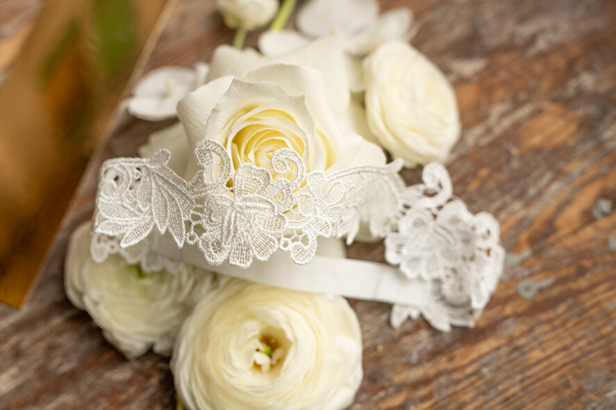 Prezenty dla Panny Młodej  Zestawy ze Szlafrokiem pomysł na prezent dla Panny Młodej satynowy szlafrok ze Złotymi Literami   6