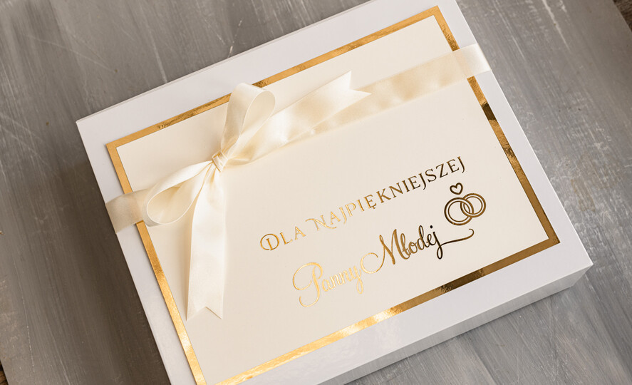 Prezenty dla Panny Młodej  Zestawy ze Szlafrokiem Wyjątkowy Prezent dla Panny Młodej od Świadkowej,  gotowy prezent dla Panny Młodej, szlafrok dla Panny Młodej, prezent dla Panny4